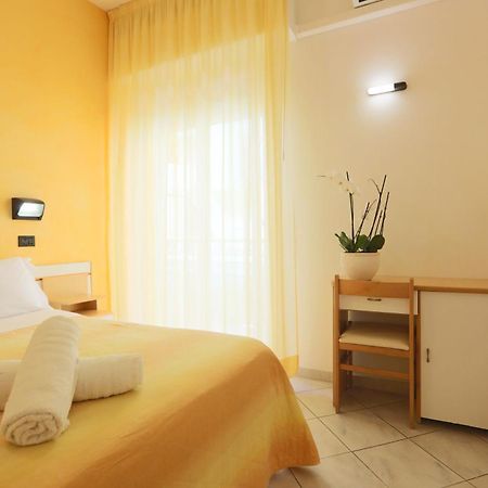 Hotel De La Ville Rimini Exterior photo
